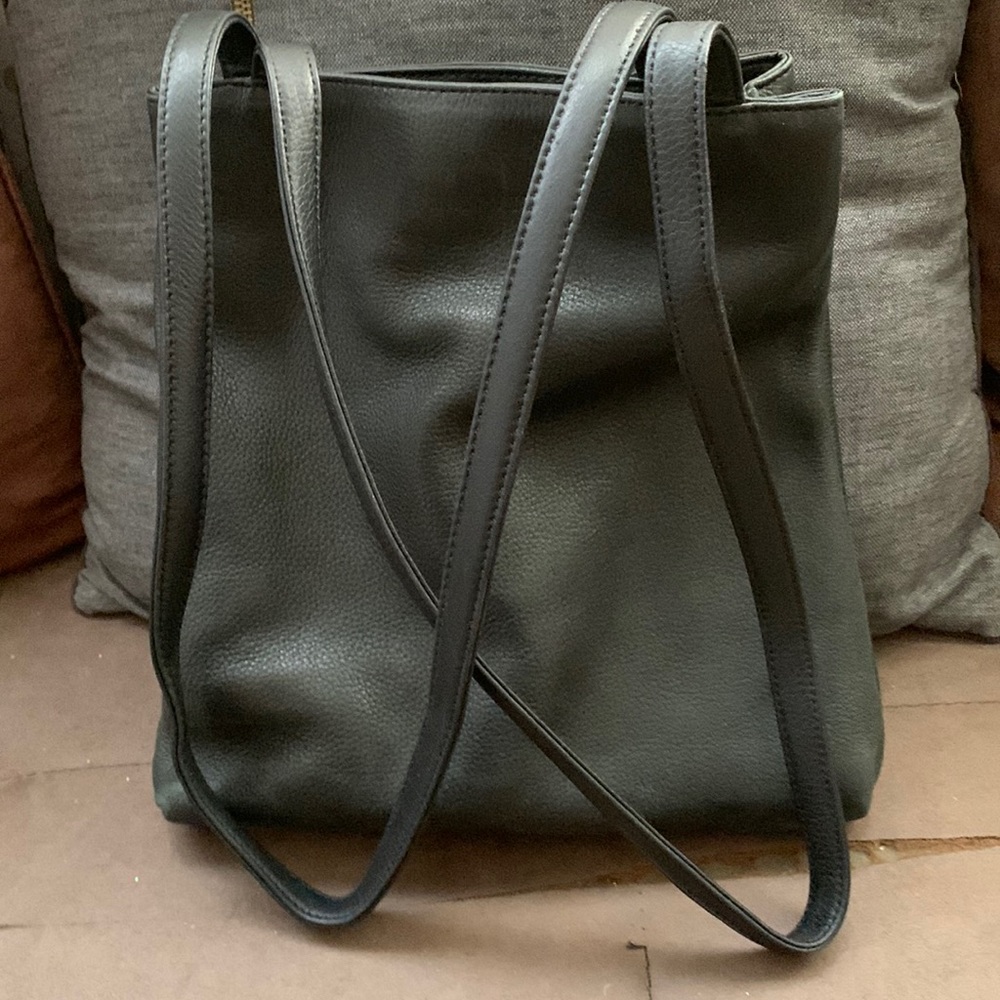 A Nine West pocket book